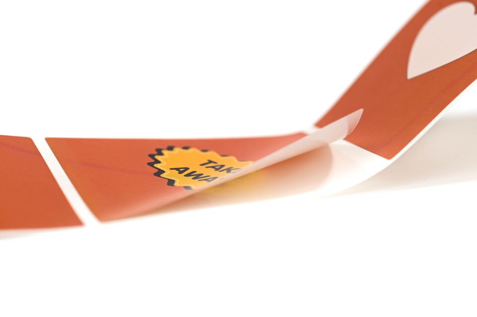 Yapışkanlı Kuşe Etiket 49x70 mm (Yonca + Kalp + Take Away Turuncu Desenli) 1000'li